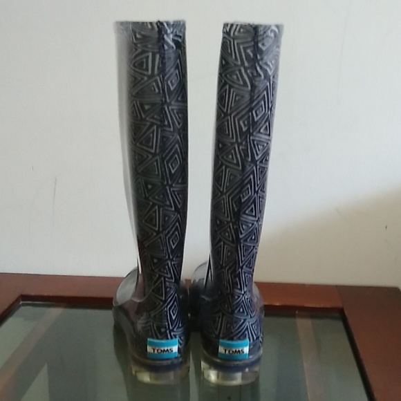 Rain boots - Picture 3 of 5